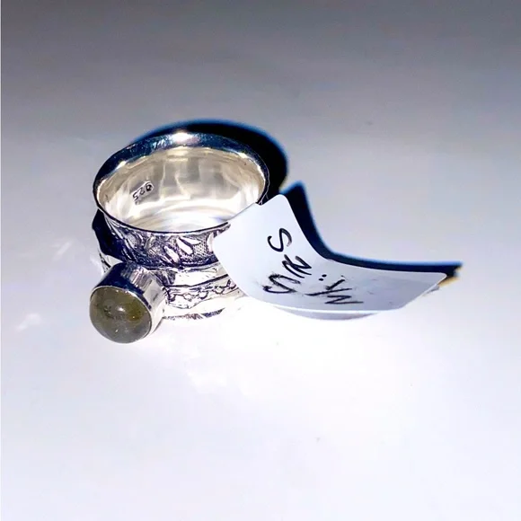 Handmade Natural Labradorite Stone Spinner Ring .925 Stamp Size: 5.5 - Picture 5 of 5